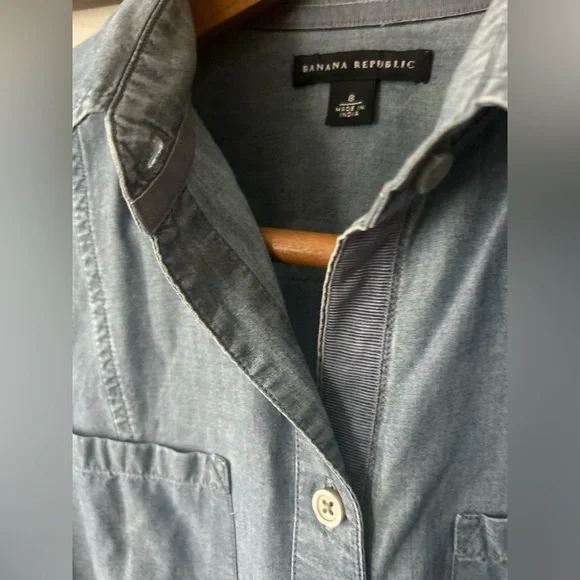 Banana Republic denim shirt - Picture 5 of 9